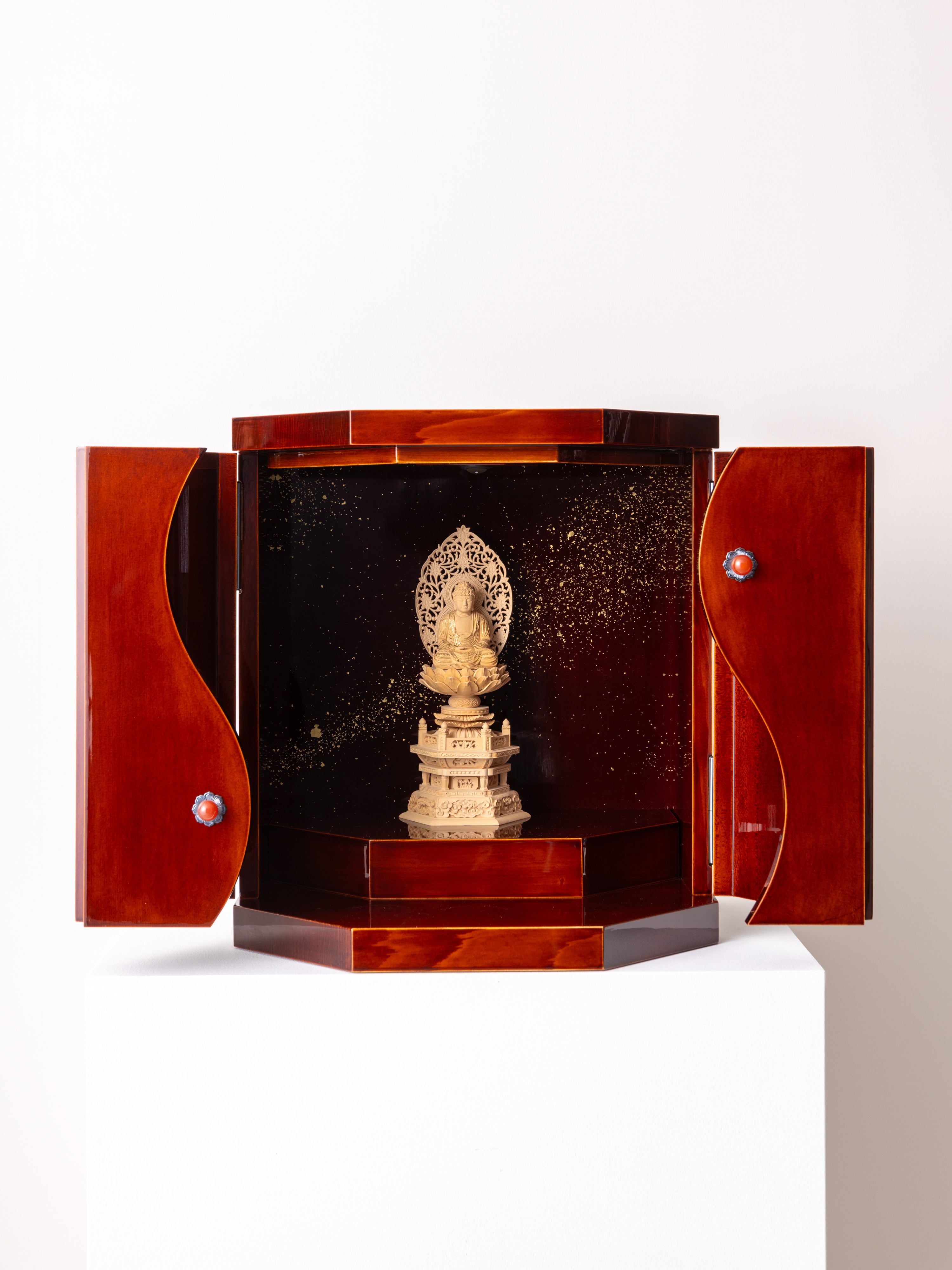 勾玉春慶｜モダン×コンパクト仏壇 リビング/寝室 – 仏壇工芸ほりお