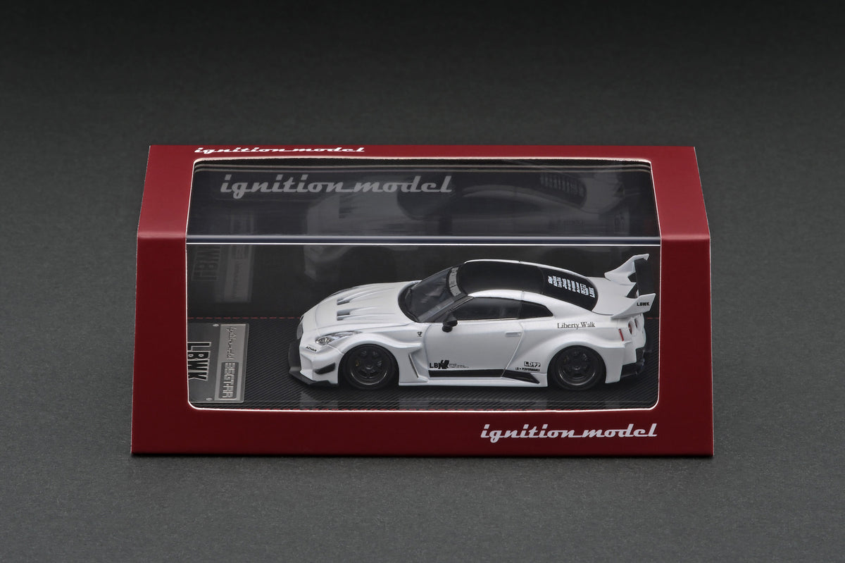 IG2380 LB-Silhouette WORKS GT Nissan 35GT-RR Matte Pearl White