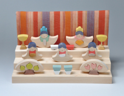 小黒三郎 組み木 ひな人形 銀杏円びな三段飾り（普通垂幕）【送料当店