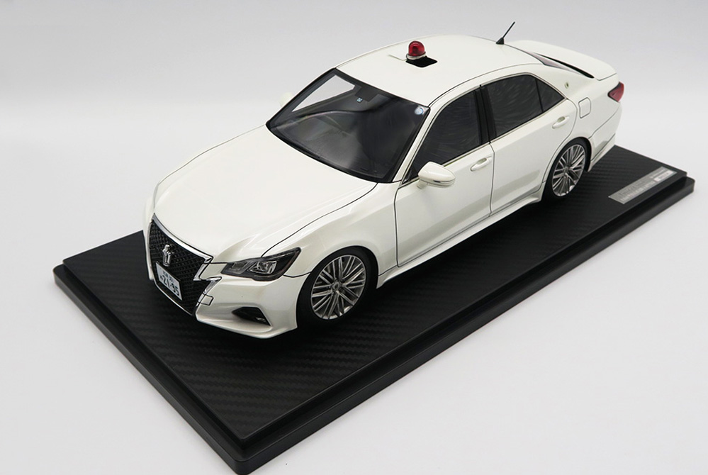 1/18スケール 「覆面パトカー × 2種」カラーサンプル UP！ | ignition