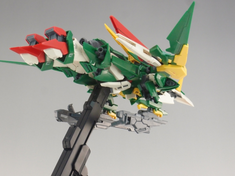 MG 1/100 ガンダムフェニーチェリナーシタ (ガンダムビルド