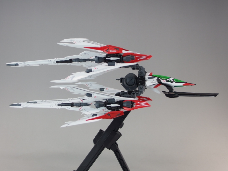 MG 1/100 エクリプスガンダム用 マニューバストライカーパック (機動