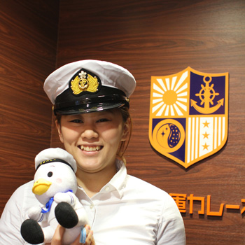 栄光の帝国海軍帽で記念撮影！ | 横須賀海軍カレー本舗 スカレーブログ