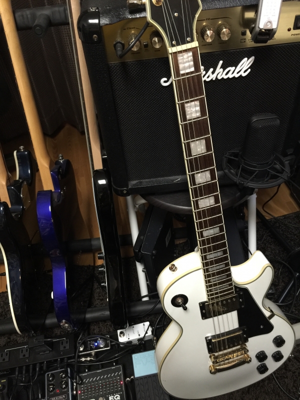 相棒 / BLITZ BY ARIAPROII BLP-CST White | スタジオひとりオンライン