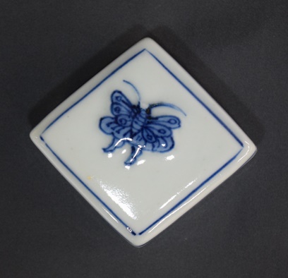 西村徳泉 染附 荘子香合 | 茶道具 小西康のぶろぐ