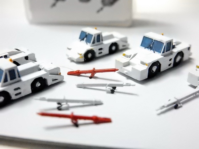 飛行機事業部】1/400 飛行機模型 空港ジオラマアクセサリー やなか