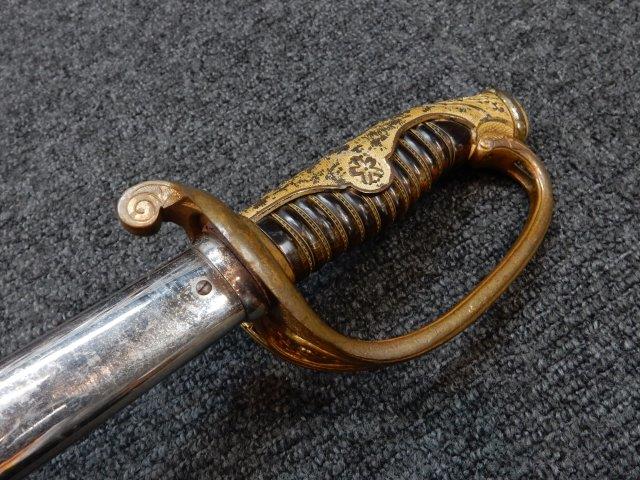 何かハイカラ？日本陸軍尉官用指揮刀 | Chicago Blog
