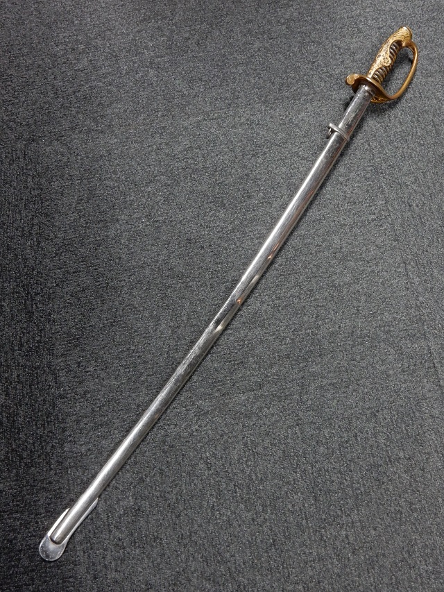 何かハイカラ？日本陸軍尉官用指揮刀 | Chicago Blog