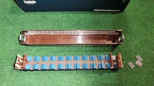 HO（16番）】天賞堂の旧型客車への室内灯の取付けと転落防止柵の取付け