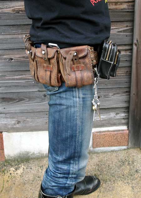 在庫残少】スウェーデン軍 5ポケット レザー バンダリア（バンドリア