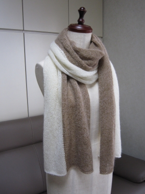 完成】モヘア バイカラーマフラーが完成しました。 | mimosaのあみもの