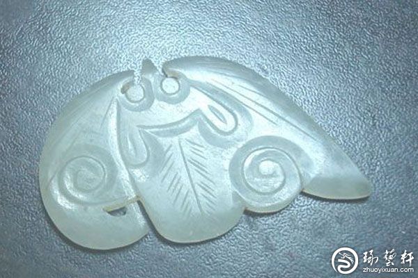 蝙蝠题材的玉雕有什么寓意-琢艺轩和田玉移动版