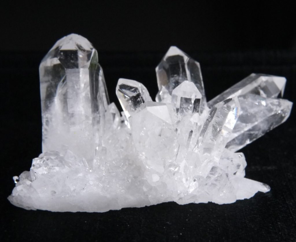 水晶クラスター ブラジル・コリント産 48g レインボー入りをUPいたし