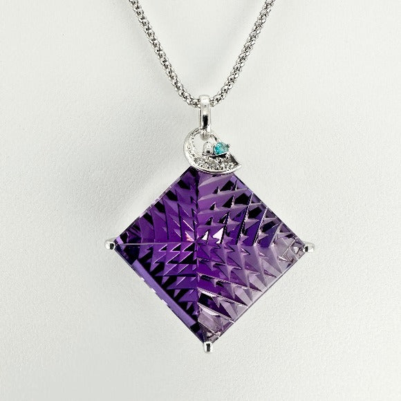 ムンシュタイナー 16.43ctアメシスト K18WG ペンダントネックレス