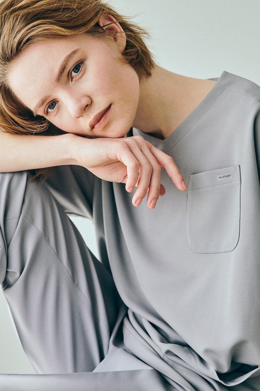 スクラブトップス ストレッチ オーバーサイズ V-NECK 66-196310