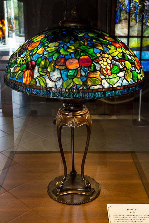 ルイスCティファニー ステンドグラスMadonna of the Flowers ルイスC