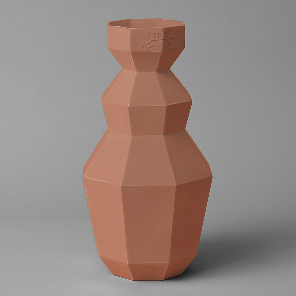 flowervase02_brown_e19dd5db-