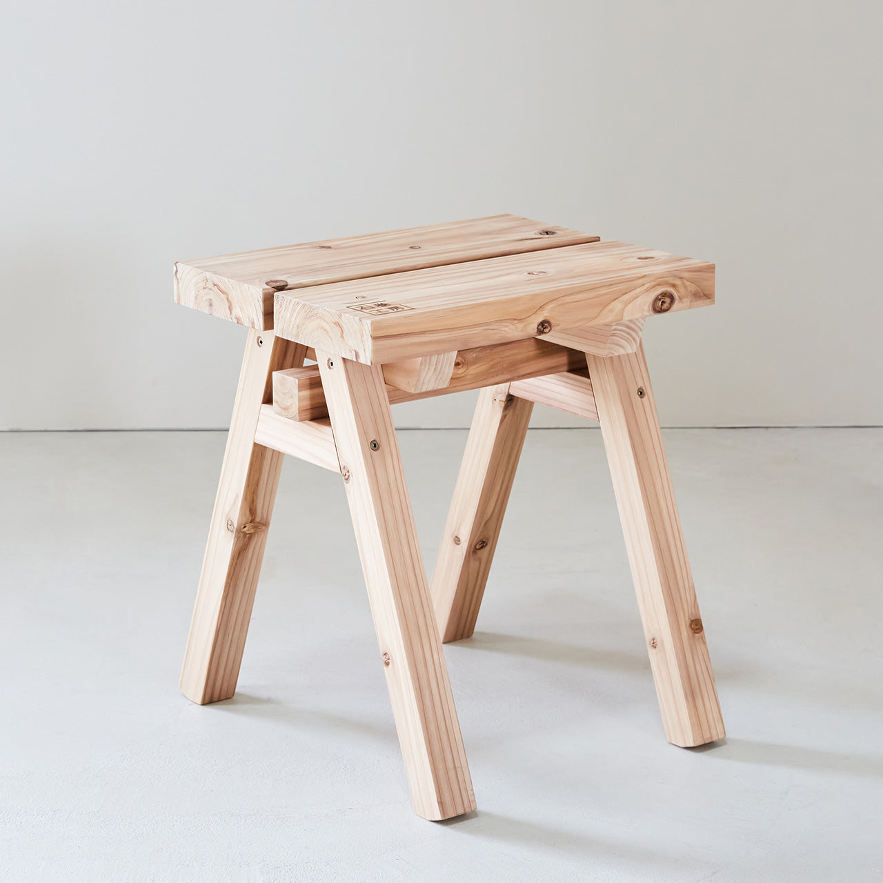 ISHINOMAKI STOOL