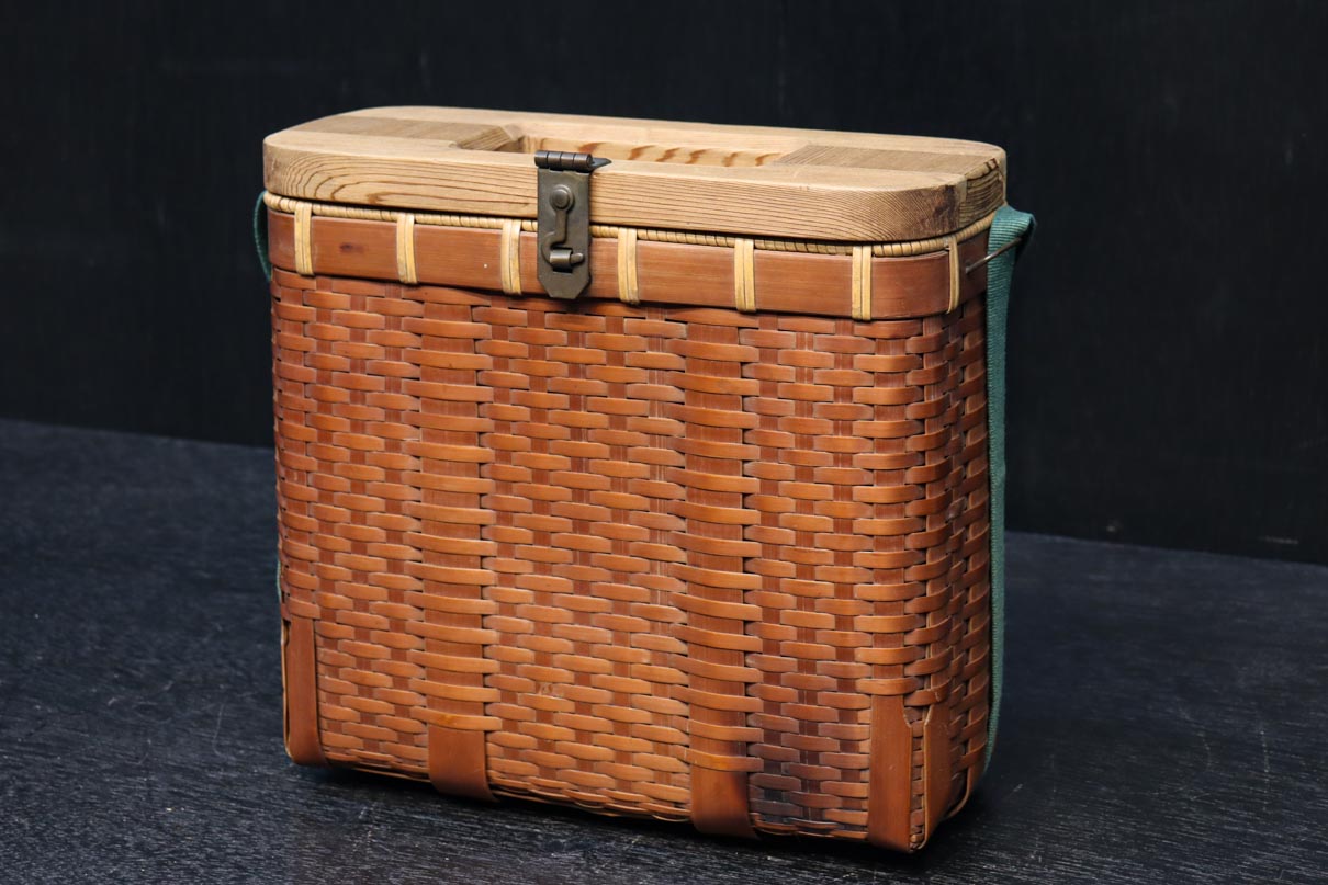 どっしりと安定感ある魚籠(びく) DC7055 – 古福庵 [ KOFUKUAN