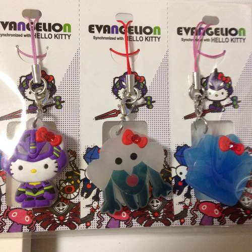 ハローキティxエヴァンゲリオンコラボのストラップが可愛すぎて未開封