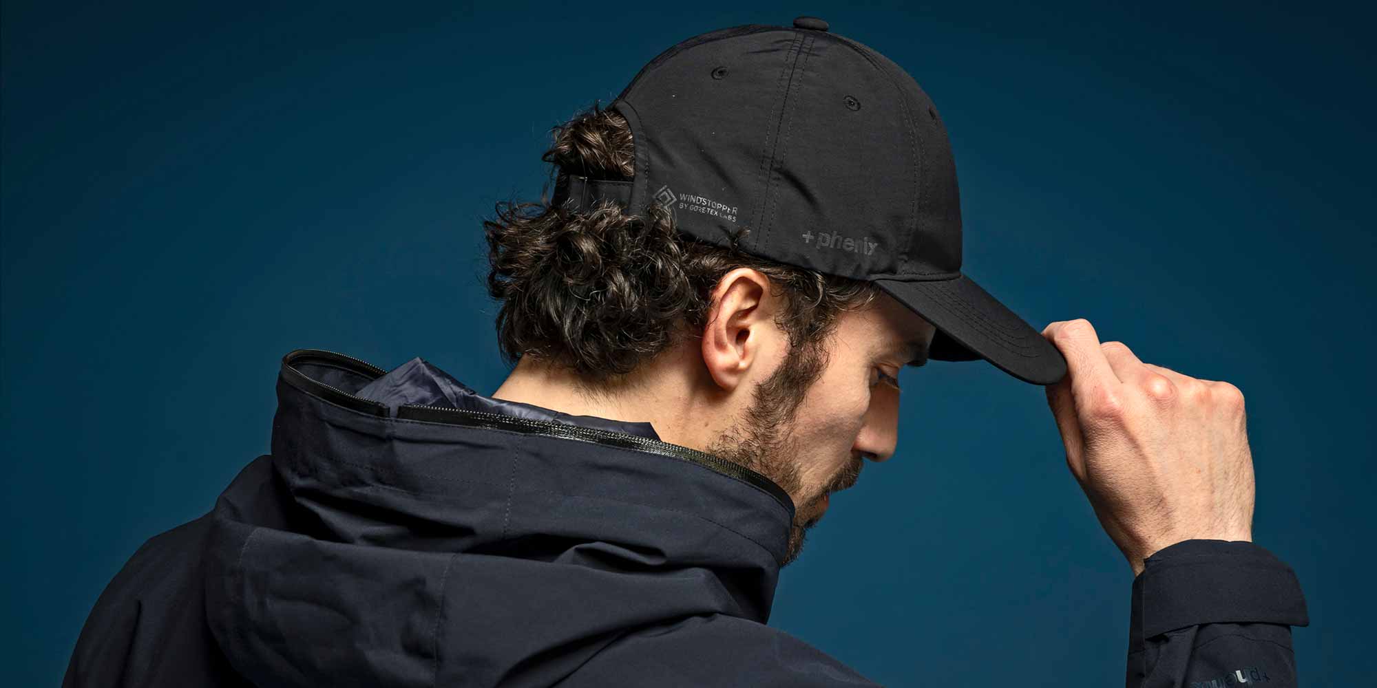 1PIU1UGUALE3 RELAX × +phenix 23FW