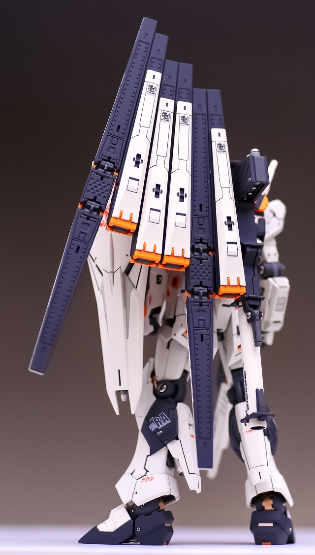 ぷらもっち】RGニューガンダム・劇場版カラー仕様 Z10