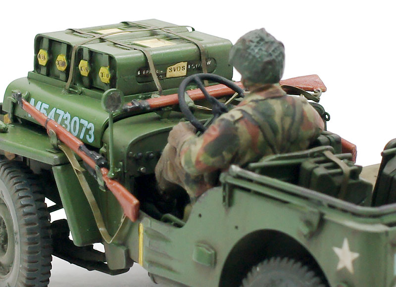 ホビーボス1／35 アメリカ軍落下傘部隊とイギリス軍タンク ホビーボス1