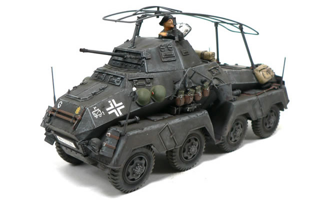 プラモ日記 » ドイツ・8輪重装甲車 Sd.kfz.232 その8 完成!!