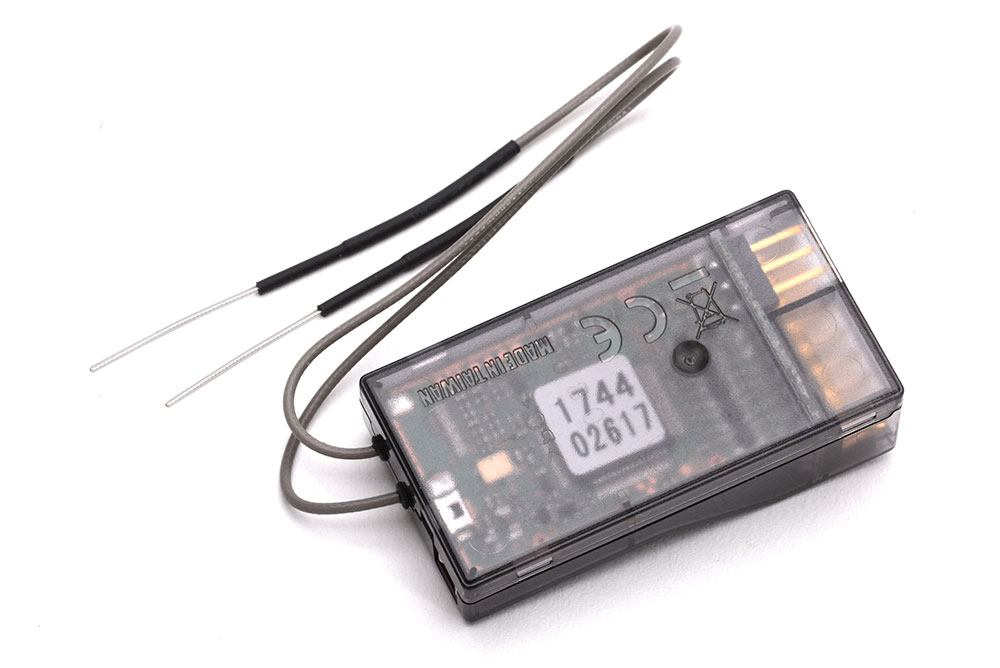 Futaba R7008SB Receiver (S-Bus) (HV) 2.4GHz (P-R7008SB) - Ripmax Ltd