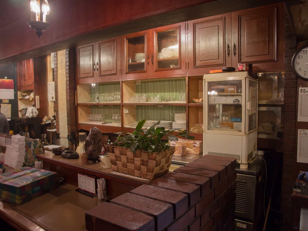 新宿駅徒歩2分の純喫茶「珈琲タイムス」 | 新宿 | レトロ喫茶東京