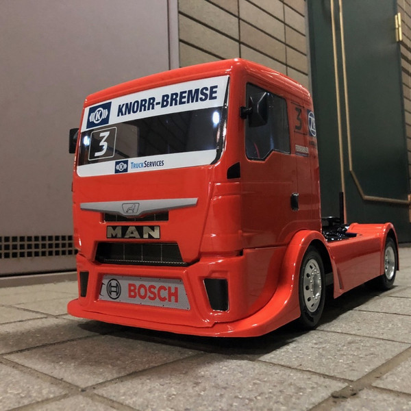 ラジコン】タミヤ トラックレーシングボディ作成♪: さぶログ Part.3