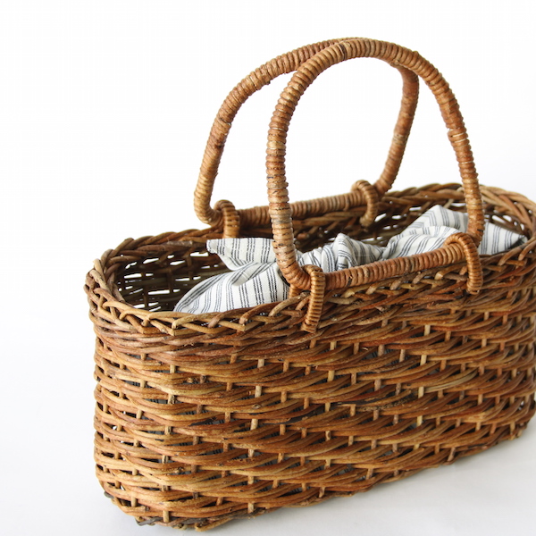 天然素材と付き合う。手編みのかごバッグを育てる / Shop ZUTTO for