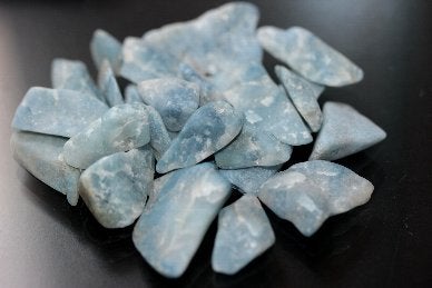 糸魚川 入コン沢のヒスイ | 姫石～きせき～