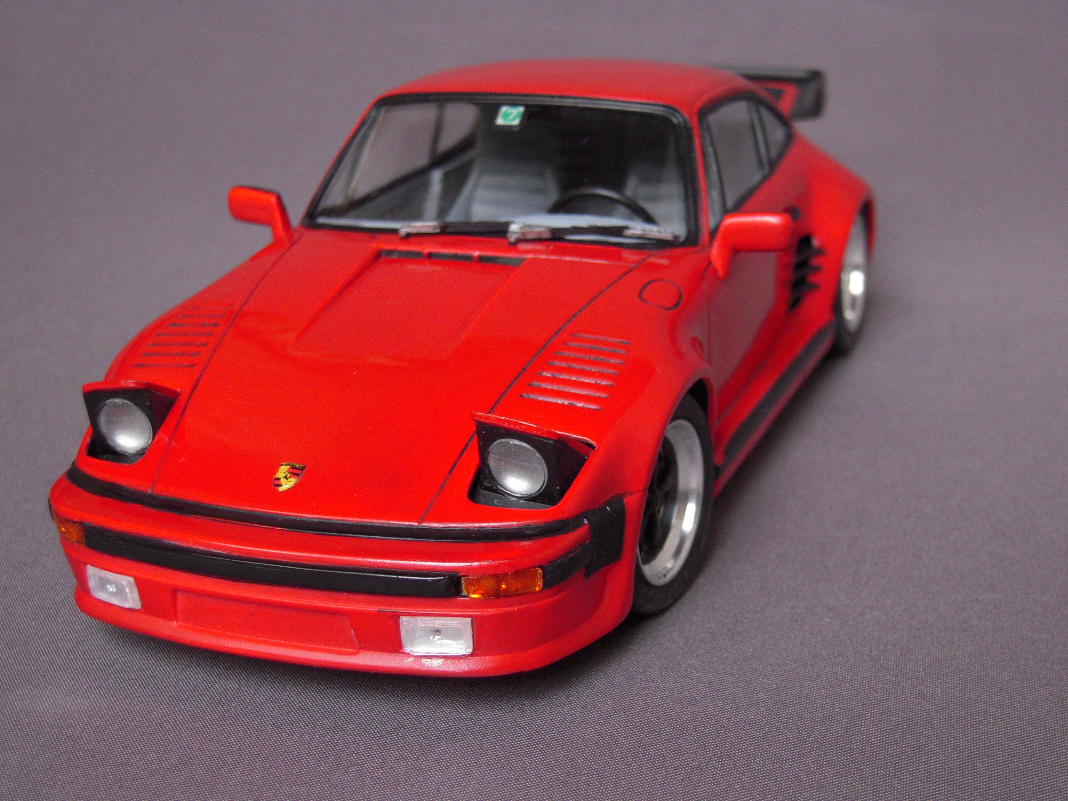 ポルシェ911ターボフラットノーズ (フジミ1/24エンスージアスト