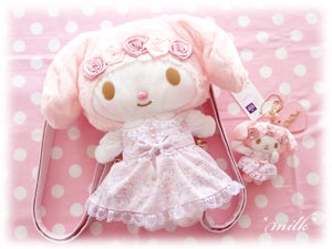 マイメロディ×リズリサコラボ ぬいぐるみリュック＆チャーム。*+
