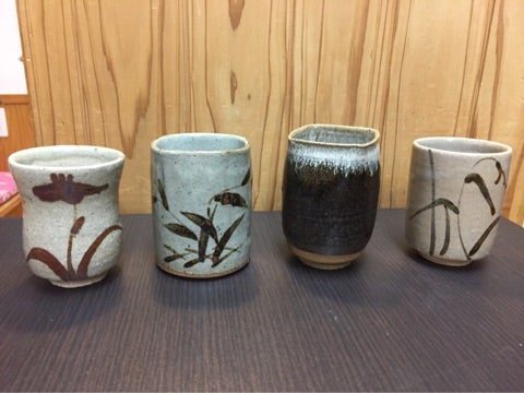 唐津、鏡山窯・井上東也作絵唐津湯呑 | マナ男のﾌﾞﾛｸﾞ