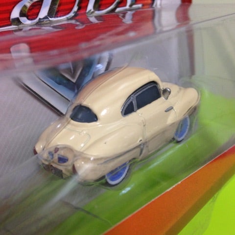 マテル カーズ2 MAMA TOPOLINO （ママ・トッポリーノ） | ヤース