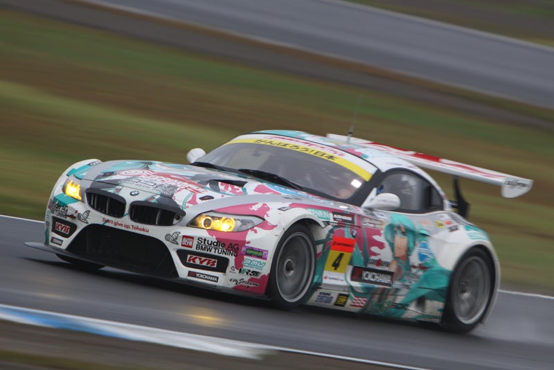 SUPER GT 2011 GT300チャンピオン 初音ミクBMW Z4 | Maxi Motor Magazine