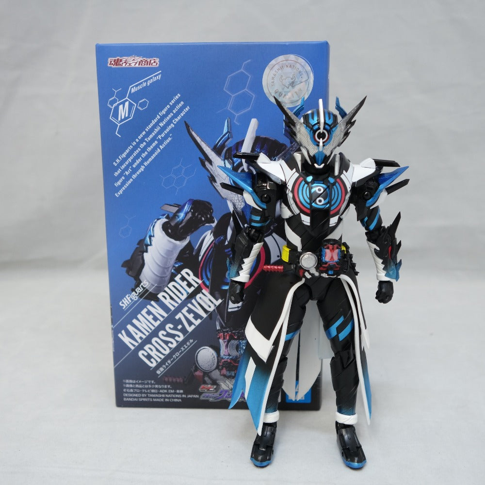 S.H.Figuarts 仮面ライダークローズエボル 「ビルド NEW WORLD 仮面