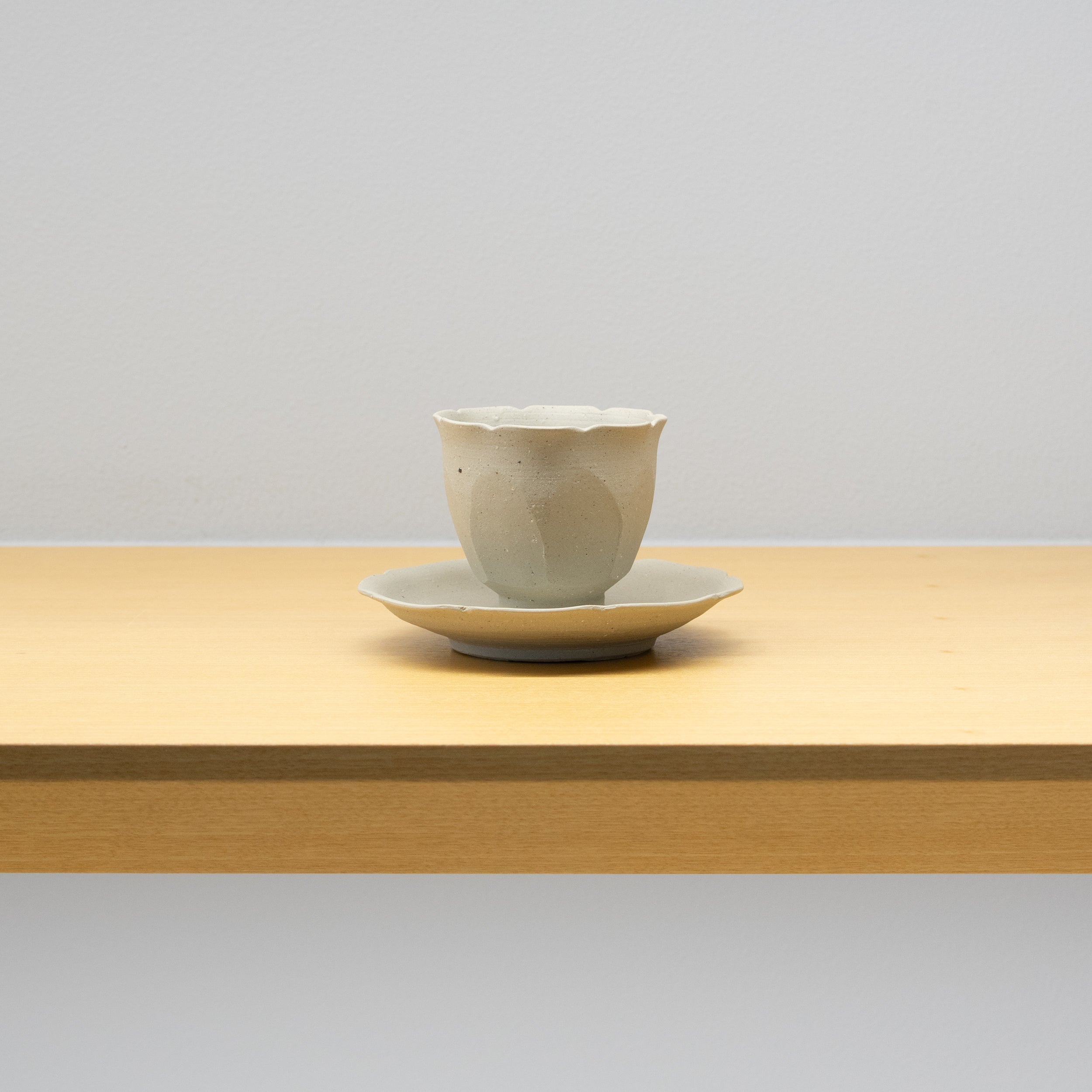 森本仁 / 白花 茶器 – HULS GALLERY TOKYO | 現代工芸ギャラリー