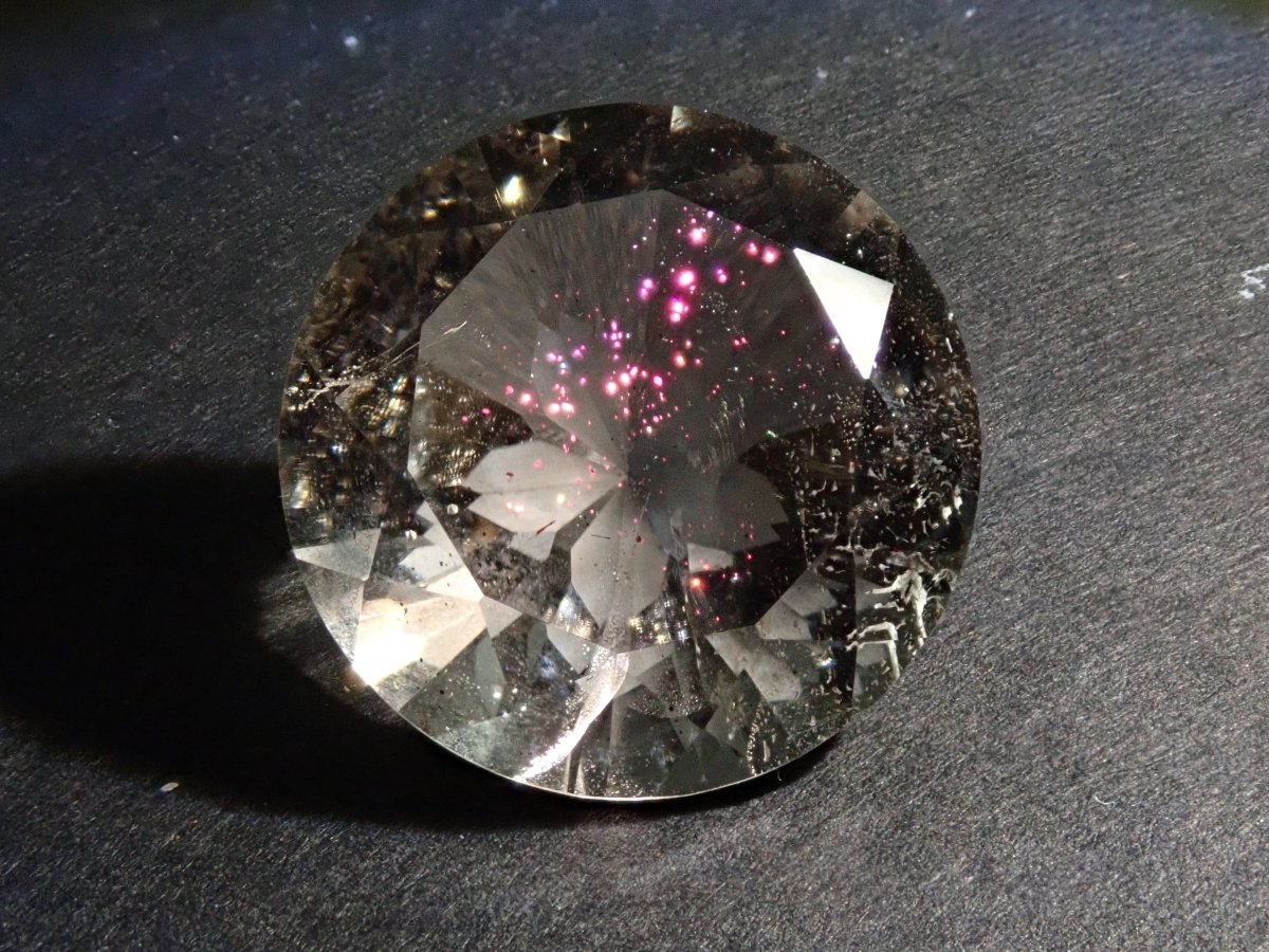 さくらインカット】ティンカーベルクォーツ6.480ctルース（ピンク