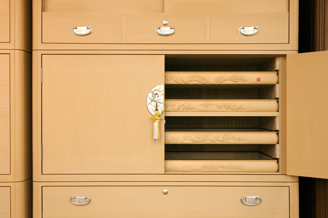 凄腕職人街 | 大阪泉州桐箪笥 田中 美志樹の仕事