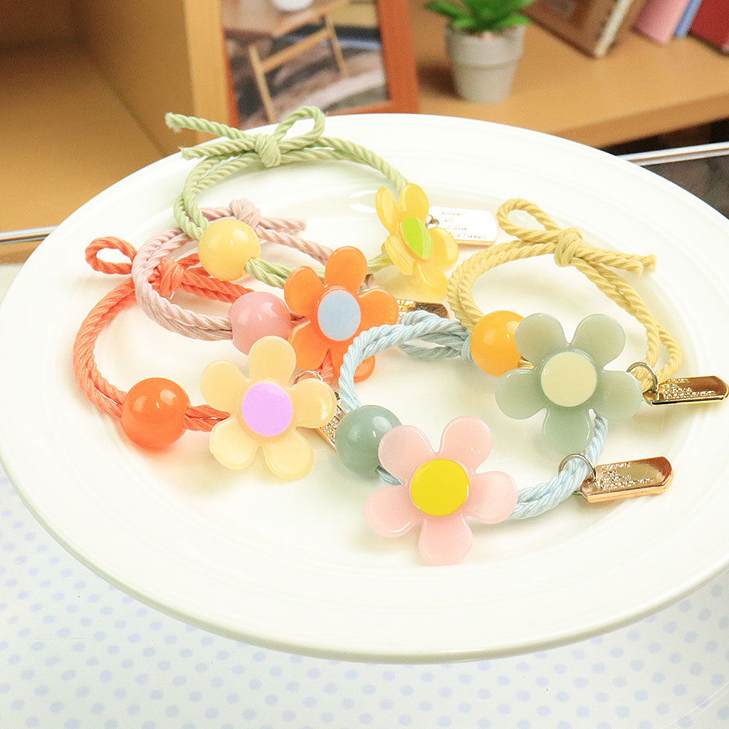 くすみカラービーズ＆フラワーヘアゴム／1個売り – SUNHOSEKI