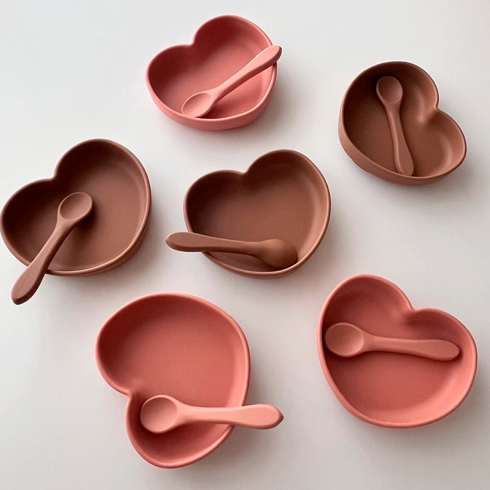 kawaii＆born｜スプーン付き ハート型シリコンプレート｜出産祝い
