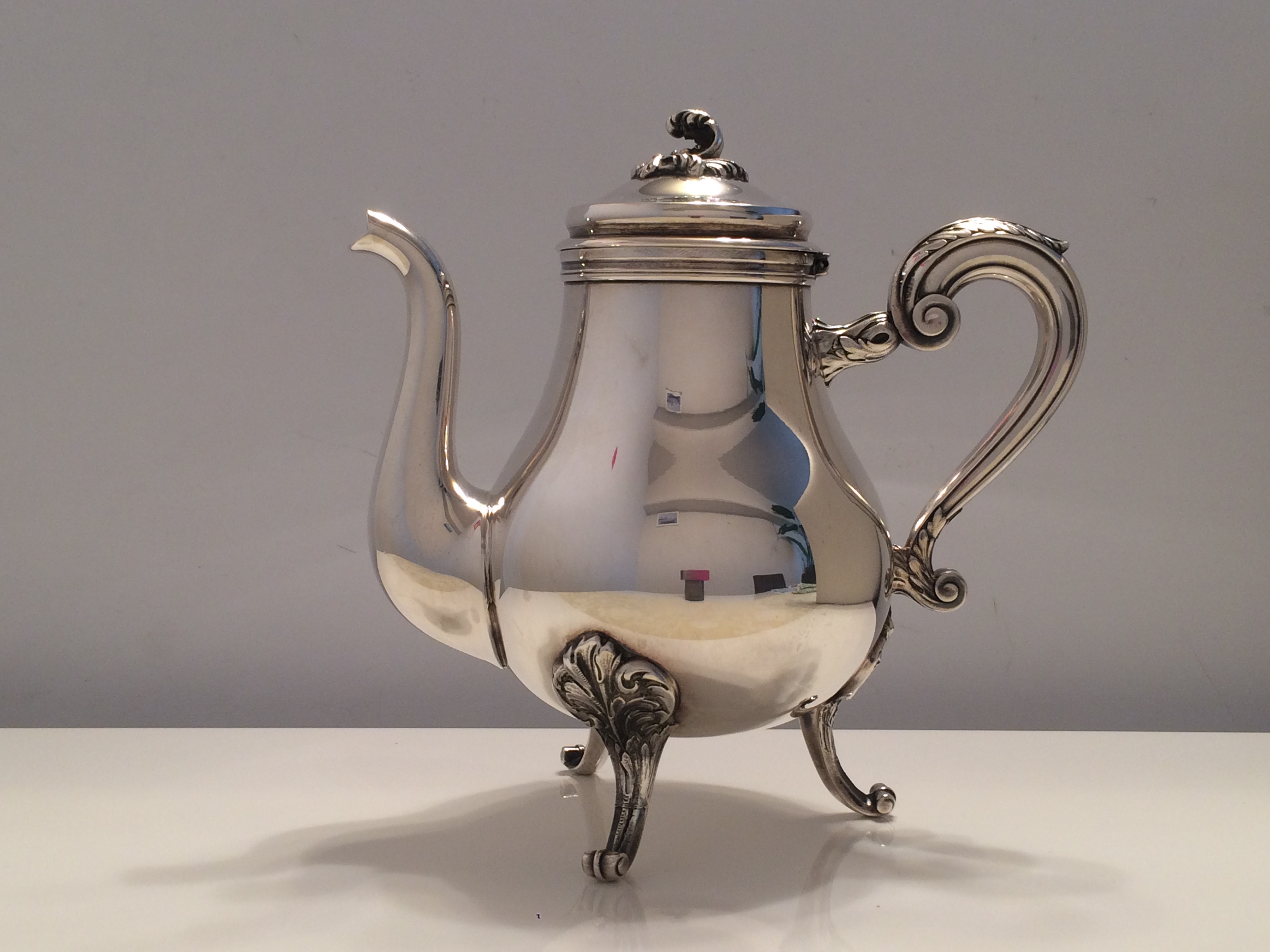 フランスのシルバーウェア クリストフル（Christofle）ティーセットの