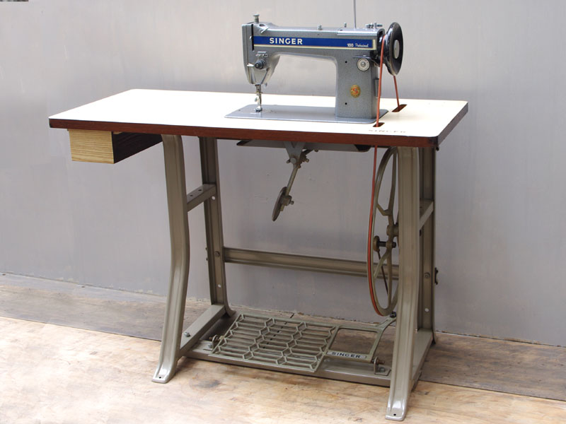 No.147 SINGER 188 Professional シンガー製 職業用足踏みミシン