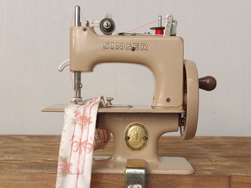 No.800 SINGER 20 シンガー製トイミシン：アンティークミシン修理士の
