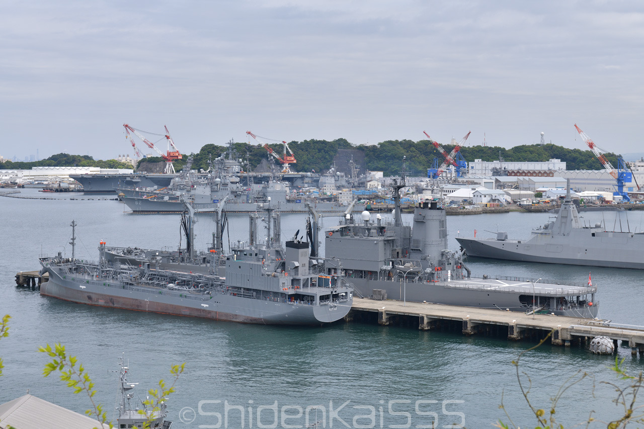 フランス海軍 F-731 Prairialと裏ボス（2023.4.23）: 趣味の保管庫