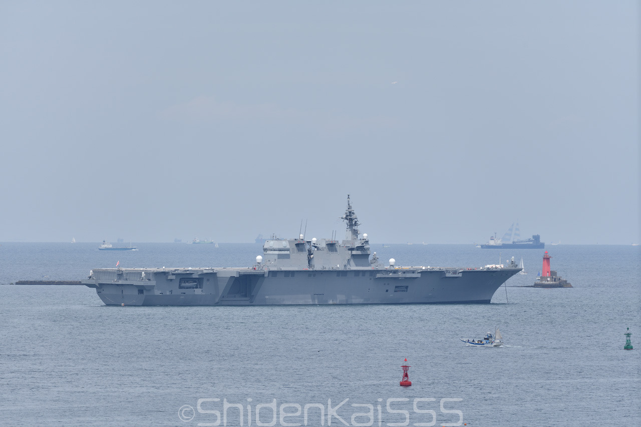 フランス海軍 F-731 Prairialと裏ボス（2023.4.23）: 趣味の保管庫