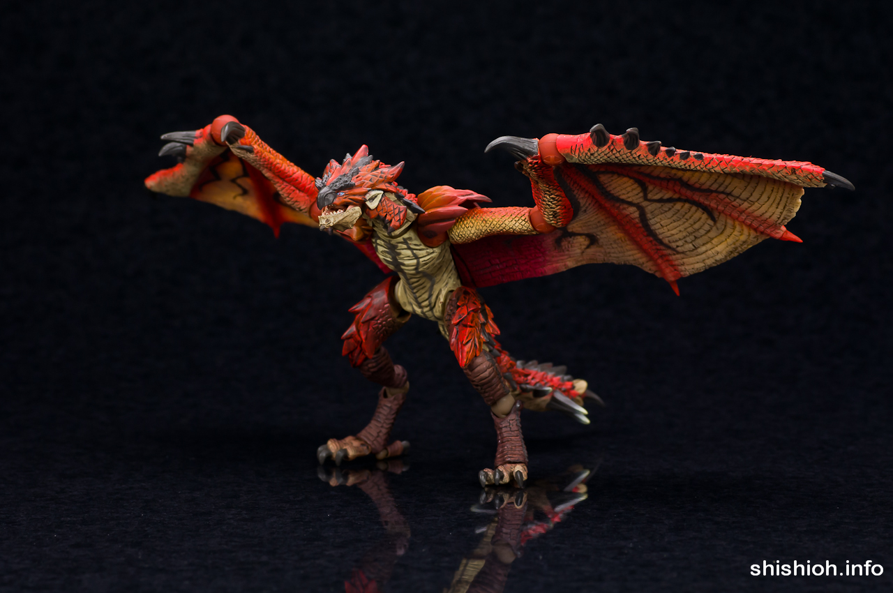 レビュー】 海洋堂 REVOLTECH 121 リオレウス [モンスターハンター]